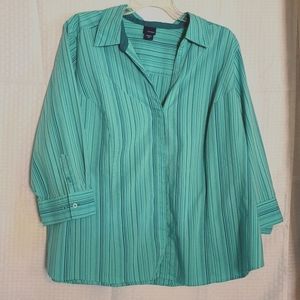 💥3 for $15💥 Button Down Shirt